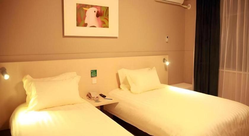 Jinjiang Inn Jinan Daming Lake Экстерьер фото