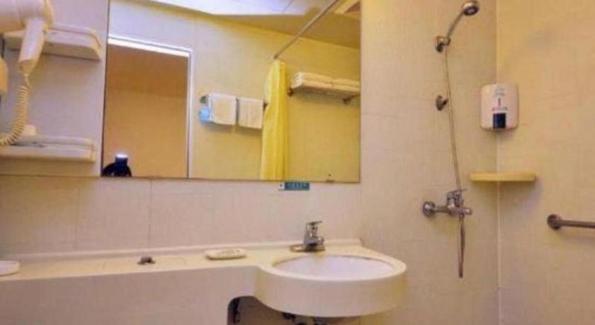 Jinjiang Inn Jinan Daming Lake Экстерьер фото