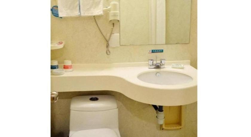 Jinjiang Inn Jinan Daming Lake Экстерьер фото